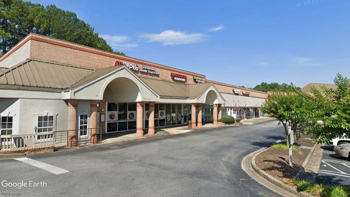 Sandwiches and Wings Coming to Lilburn’s Takeout Scene