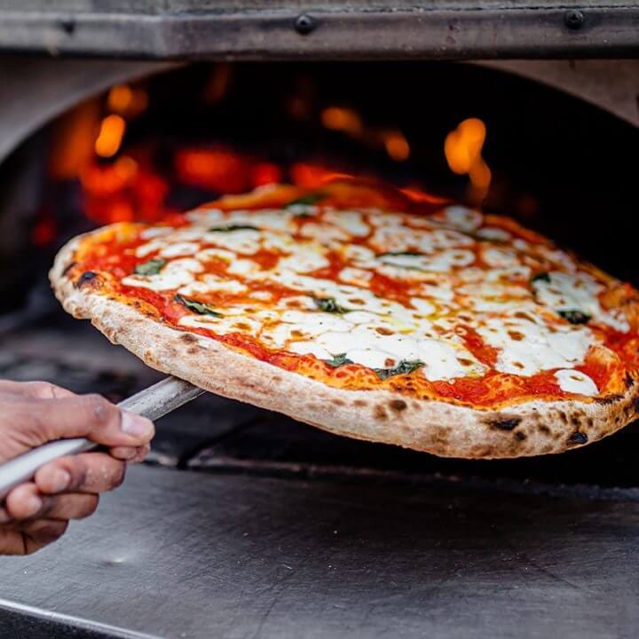 Burnt Pizza e Passione Opening Soon in Naples with New York-Style Pies