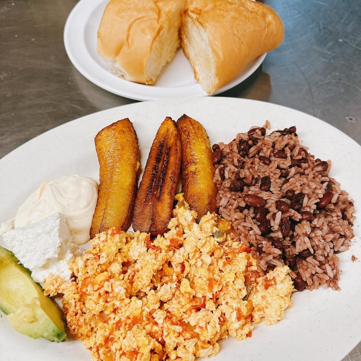 New El Salvadorian Restaurant Opening in Gainesville Soon