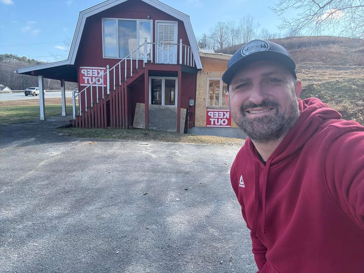 New Fried Chicken and Steak Restaurant Coming to Clayton, GA