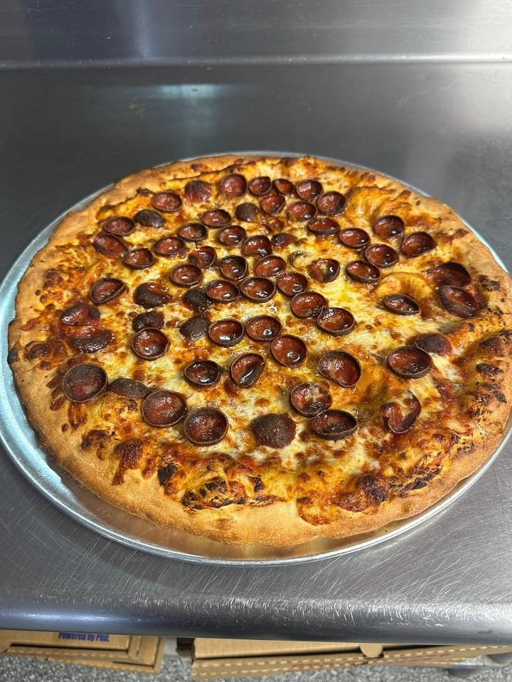 Buffalo-Style Pizza Franchise Coming to Leesburg